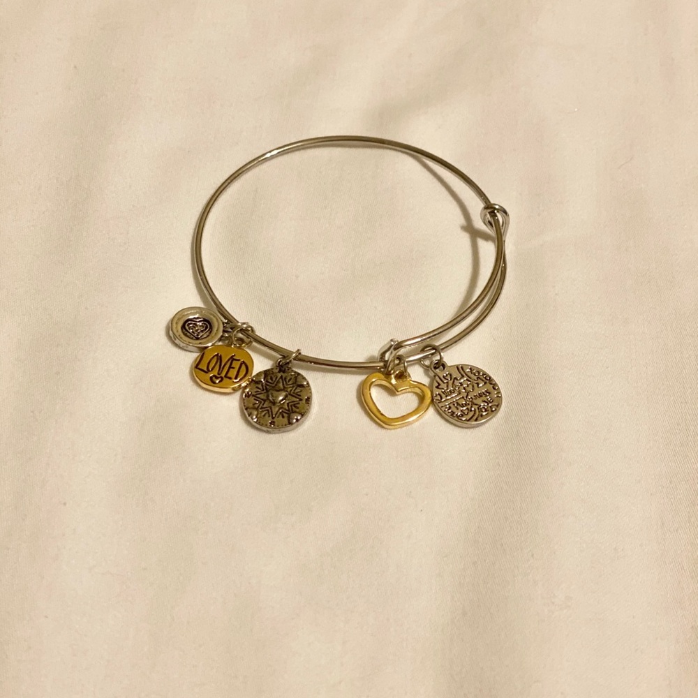 Cute dangly bracelet